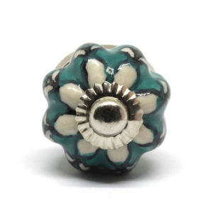 Petit bouton de meuble en forme de fleur