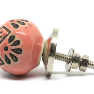 Petit bouton de meuble vieux rose